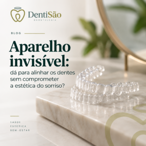 Aparelho invisível com alinhadores transparentes para alinhar o sorriso